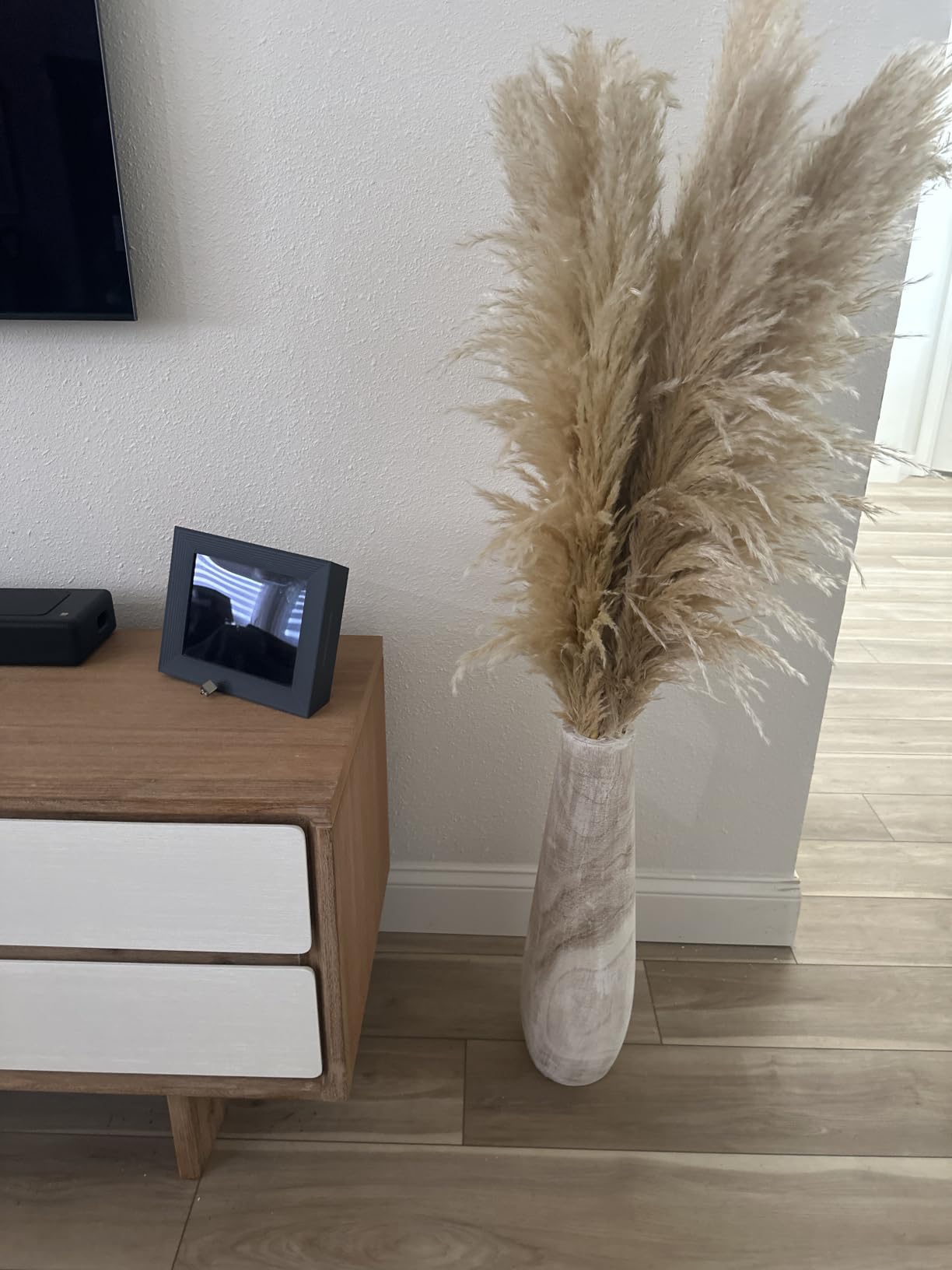 Hanobe Tall Wood Floor Vase for Pampas Grass, 22 in, Boho Beige | Paulownia wood grain with whitewashed finish, for rustic, farmhouse living room decor, break-resistant, pet-friendly customer photo 1