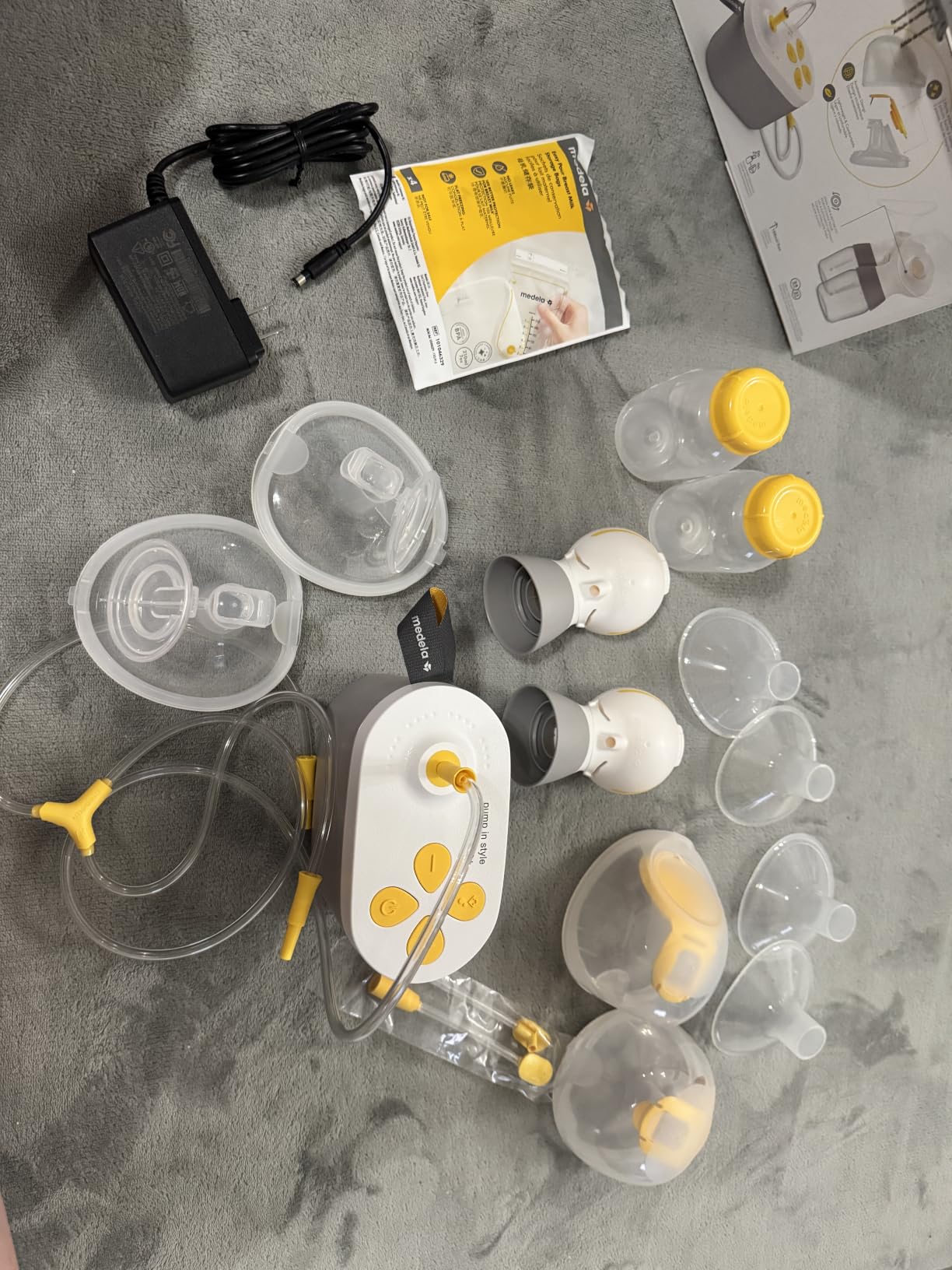 Medela Pump in Style Pro+ Wearable & Bottles Bundle, Electric Breast Pump | Hospital Grade, InBra Cups & Bottles, Enhanced Comfort, BPA-Free, Rechargeable, Lightweight, Hands-Free, Wearable Breast Pump customer photo 2