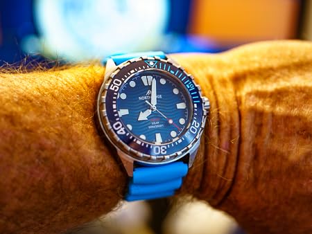 Solar Powered Dive Watch Men's Watch, 1000FT/300M Water Resistance, Luminous Dial, Silicone Strap 45.8MM customer photo 1