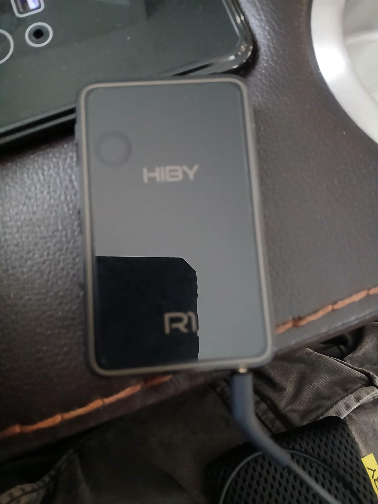 HiBy Music R1 Bluetooth MP3 Player with Touchscreen, Hi-Res Audio & Wireless Dual Certified, Supports Tidal & Qobuz Streaming, LDAC, Expandable Storage up to 2TB, 15-Hour Playtime customer photo 1