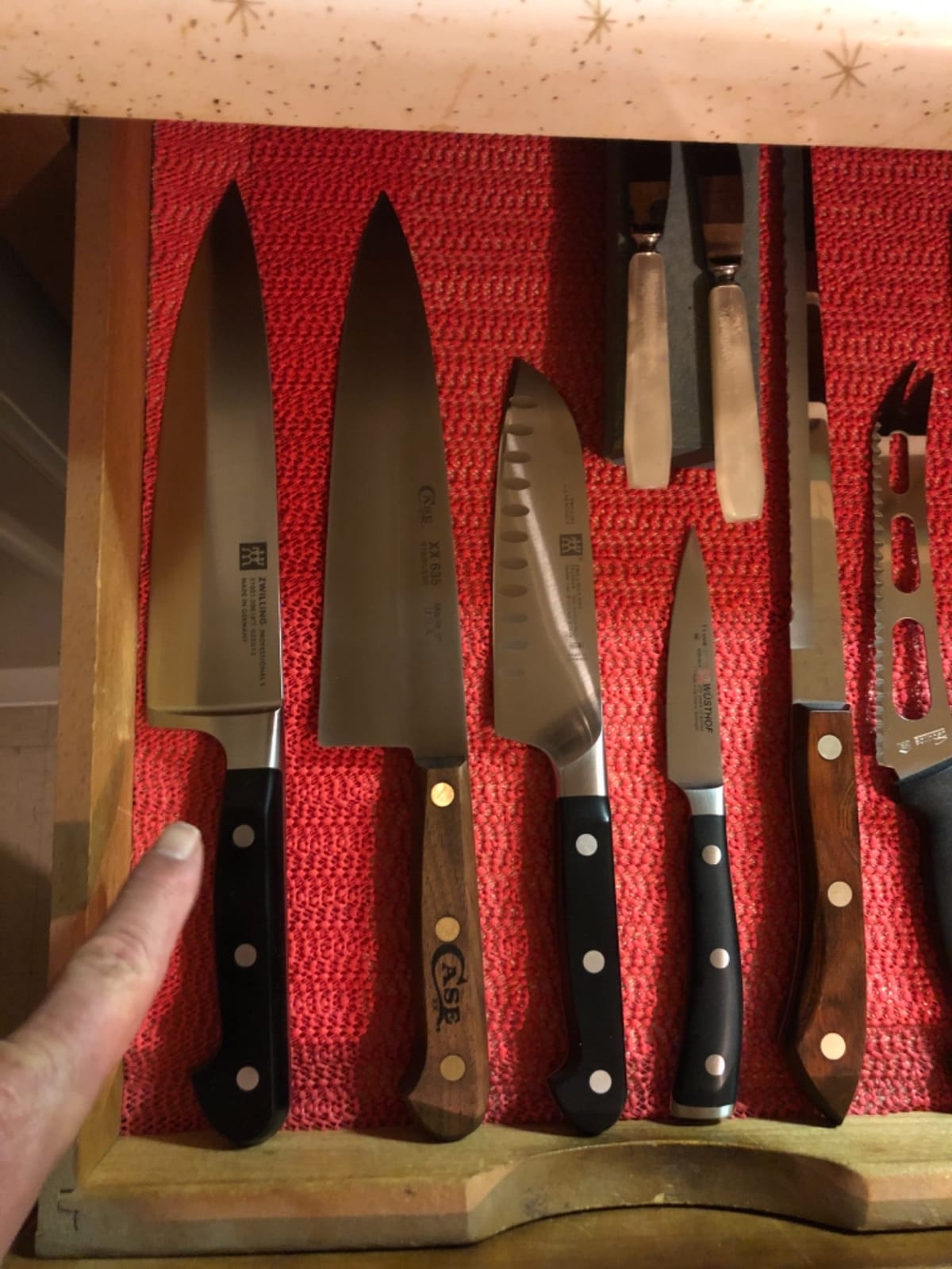 ZWILLING Professional S 8-inch Razor-Sharp German Chef's Knife, Made in Company-Owned German Factory with Special Formula Steel perfected for almost 300 Years, Dishwasher Safe customer photo 2