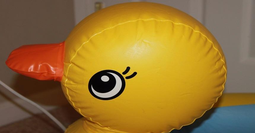 Munchkin Duck Inflatable Baby Bathtub, White Hot Heat Alert customer photo 2