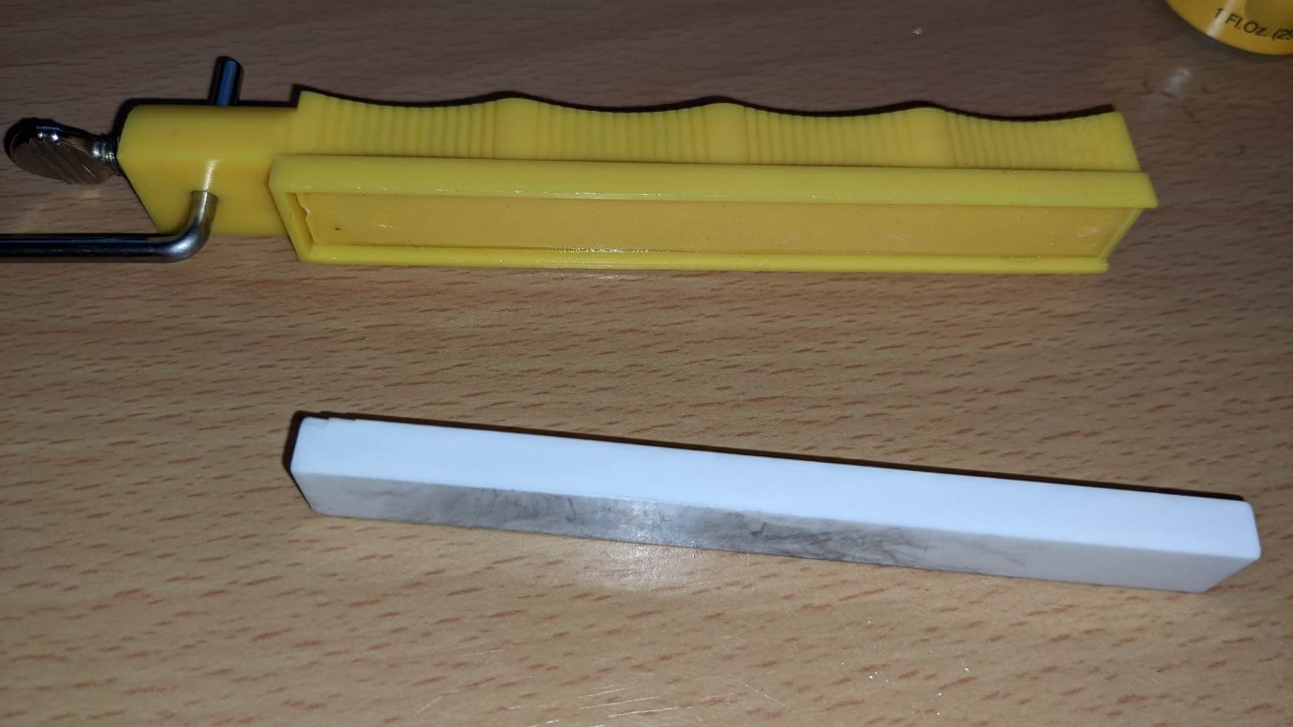 Lansky Deluxe Knife Sharpening System: 5-Stone Ceramic Knife Sharpener Kit with Honing Oil - LKCLX customer photo 1