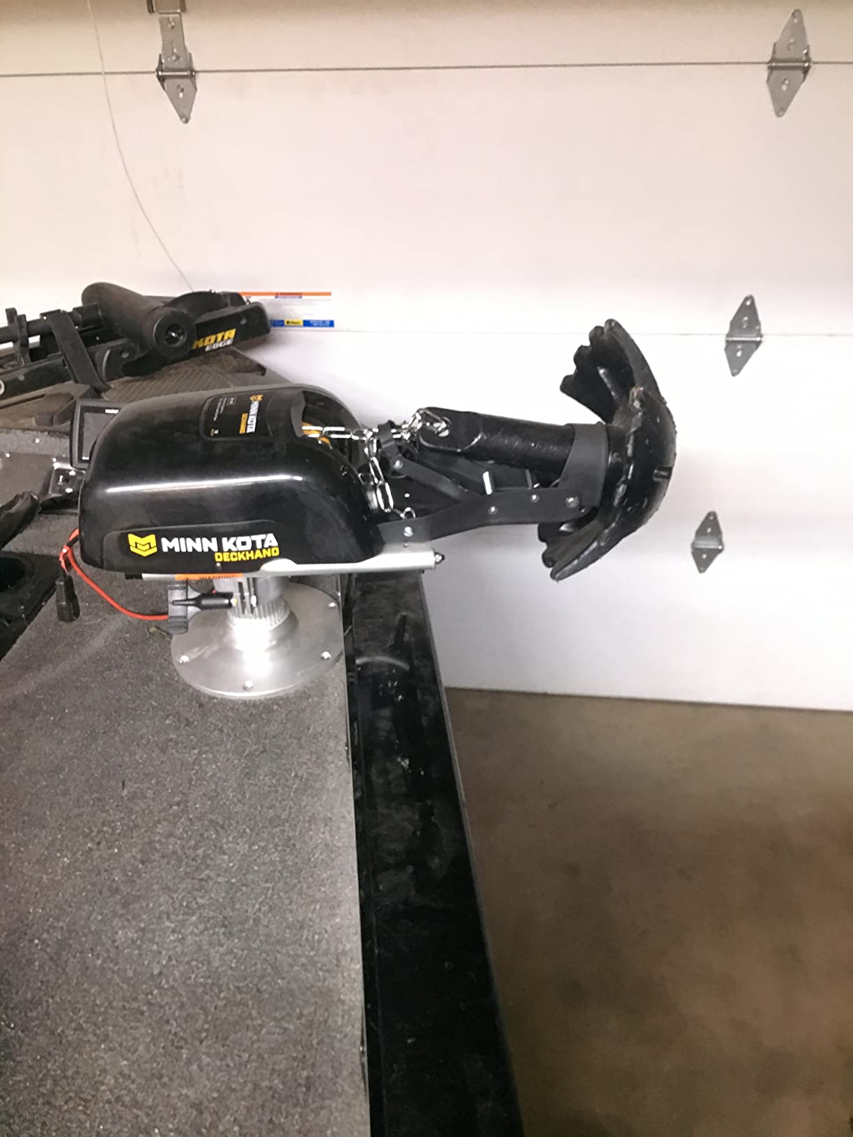 Minn Kota Deckhand Electric Anchor Winch – DH-40 customer photo 1