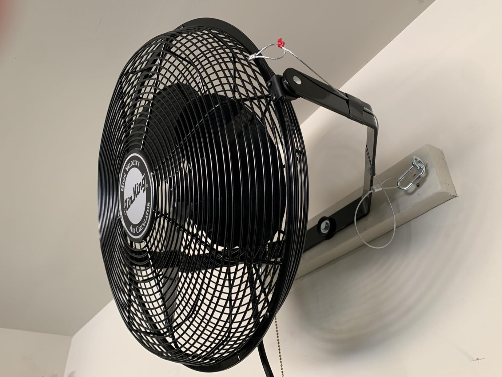 Air King 18-Inch 1/6 HP Industrial Grade High Velocity Multi Mount Fan with 3-Speeds, Pivoting Fan Head, Durable Powder-Coated Steel Blades and Guards, for Industrial & Commercial Spaces, 9318, Black customer photo 1