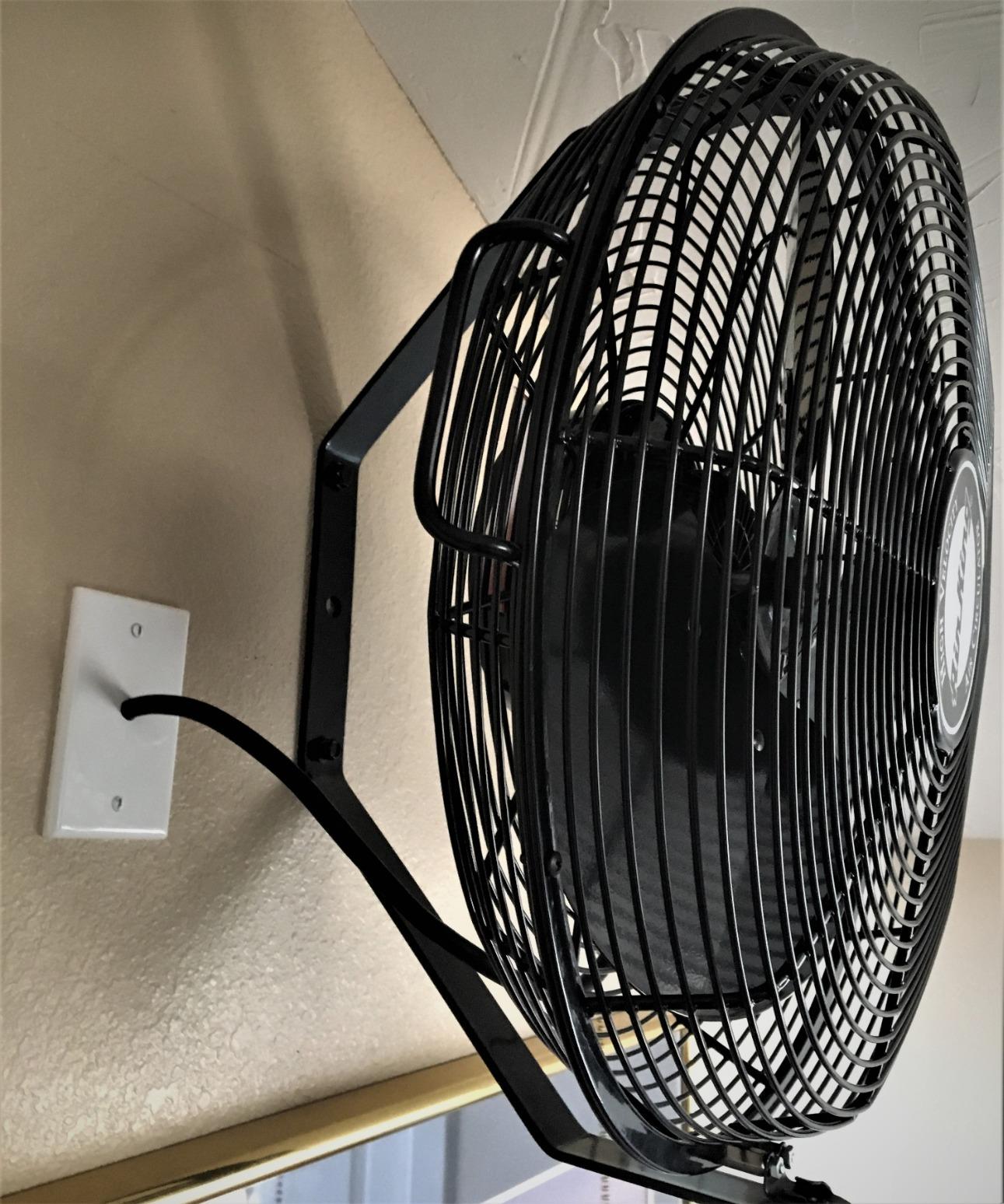 Air King 18-Inch 1/6 HP Industrial Grade High Velocity Multi Mount Fan with 3-Speeds, Pivoting Fan Head, Durable Powder-Coated Steel Blades and Guards, for Industrial & Commercial Spaces, 9318, Black customer photo 2