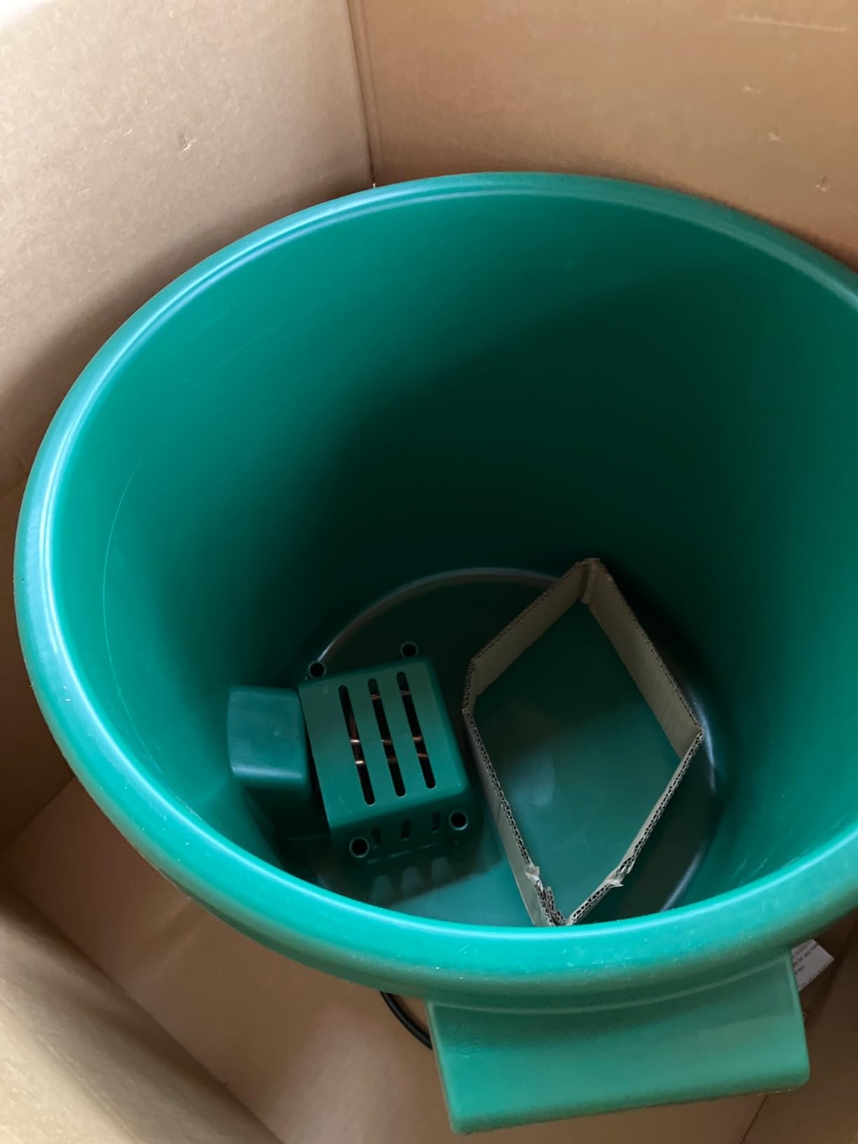 API 16 Gallon 260 Watt Heated Bucket 16HB customer photo 2