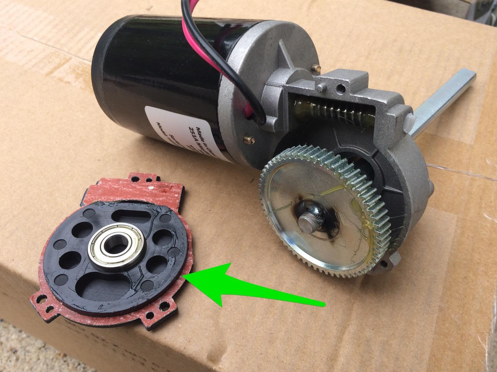 Camco TRAC Outdoors Pontoon 35-G3 Electric Boat Anchor Winch - Easy-to Operate & Features a High-Efficiency, 12-Volt DC, All Steel Gear Motor & 100-feet Pre-Wound Double-Braid Anchor Rope (69003) customer photo 2