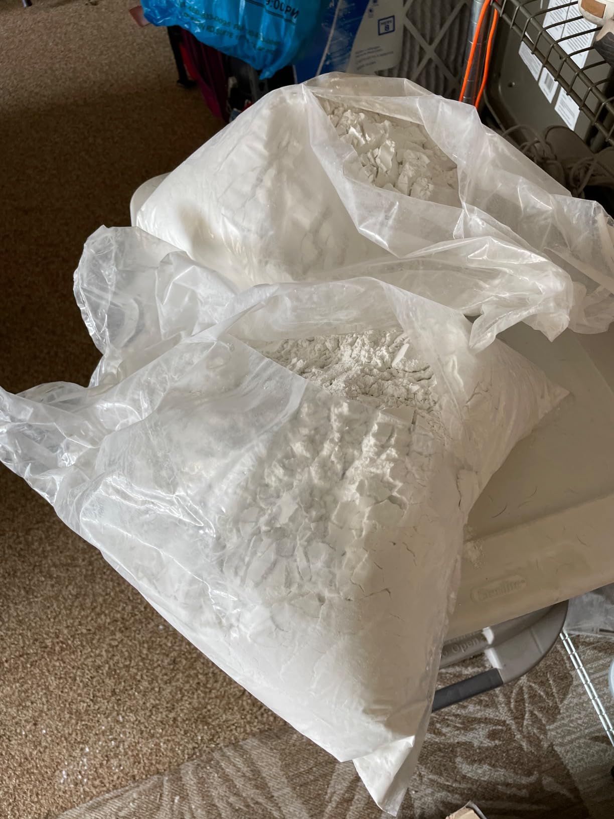 Robelle 24-Pounds Premium D.E. for Pool Filters, Diatomaceous Earth DE Pool Filter Powder, Made in USA customer photo 1