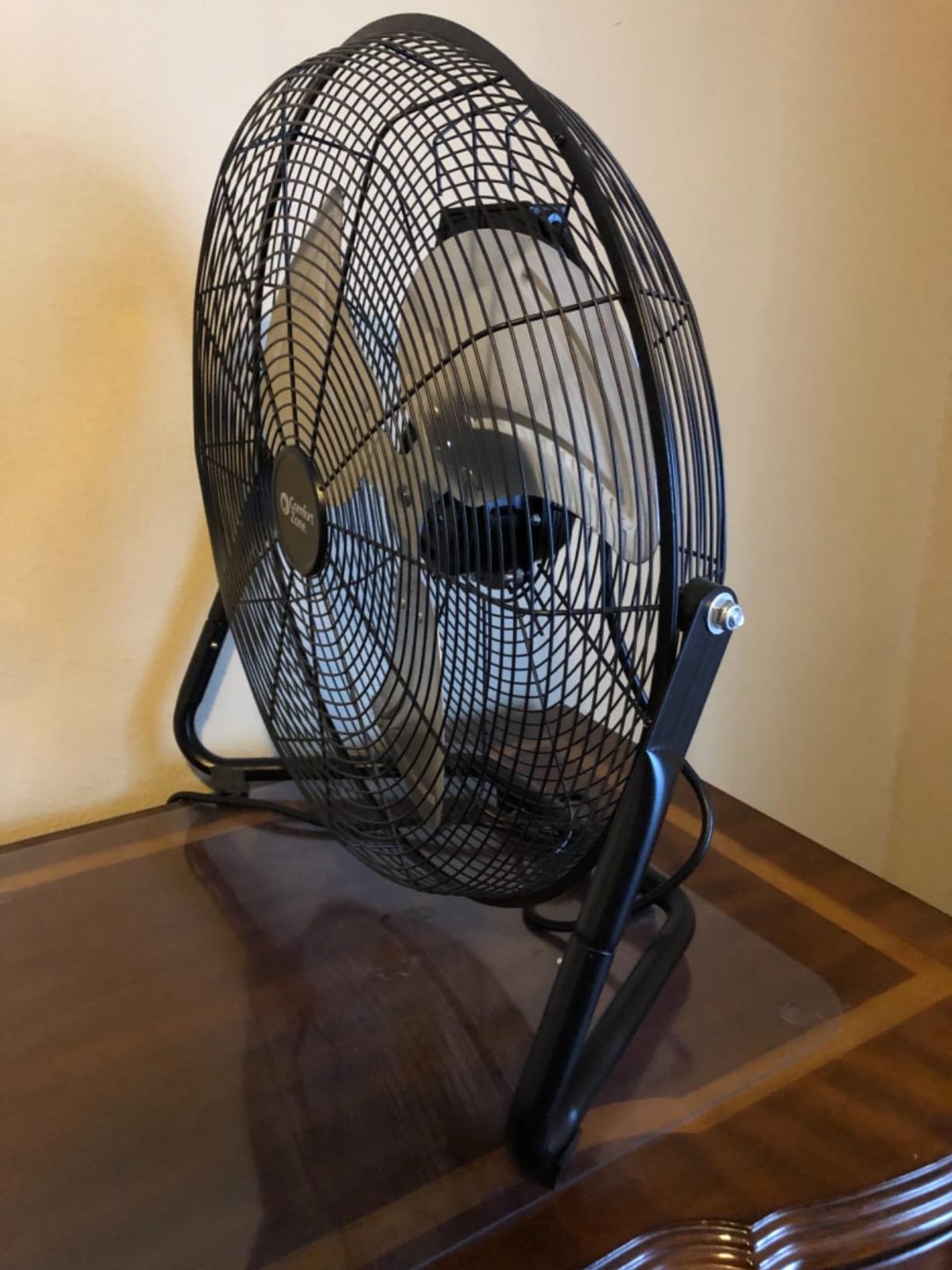 Comfort Zone Cradle Floor Fan, Electric, High-Velocity,180 Degree Adjustable Tilt, 14 inch, 3 Speed, Carry Handle, Rubber Feet, Metal, Airflow 21 ft/sec, Ideal for Garage or Workshop, CZHV14B customer photo 2