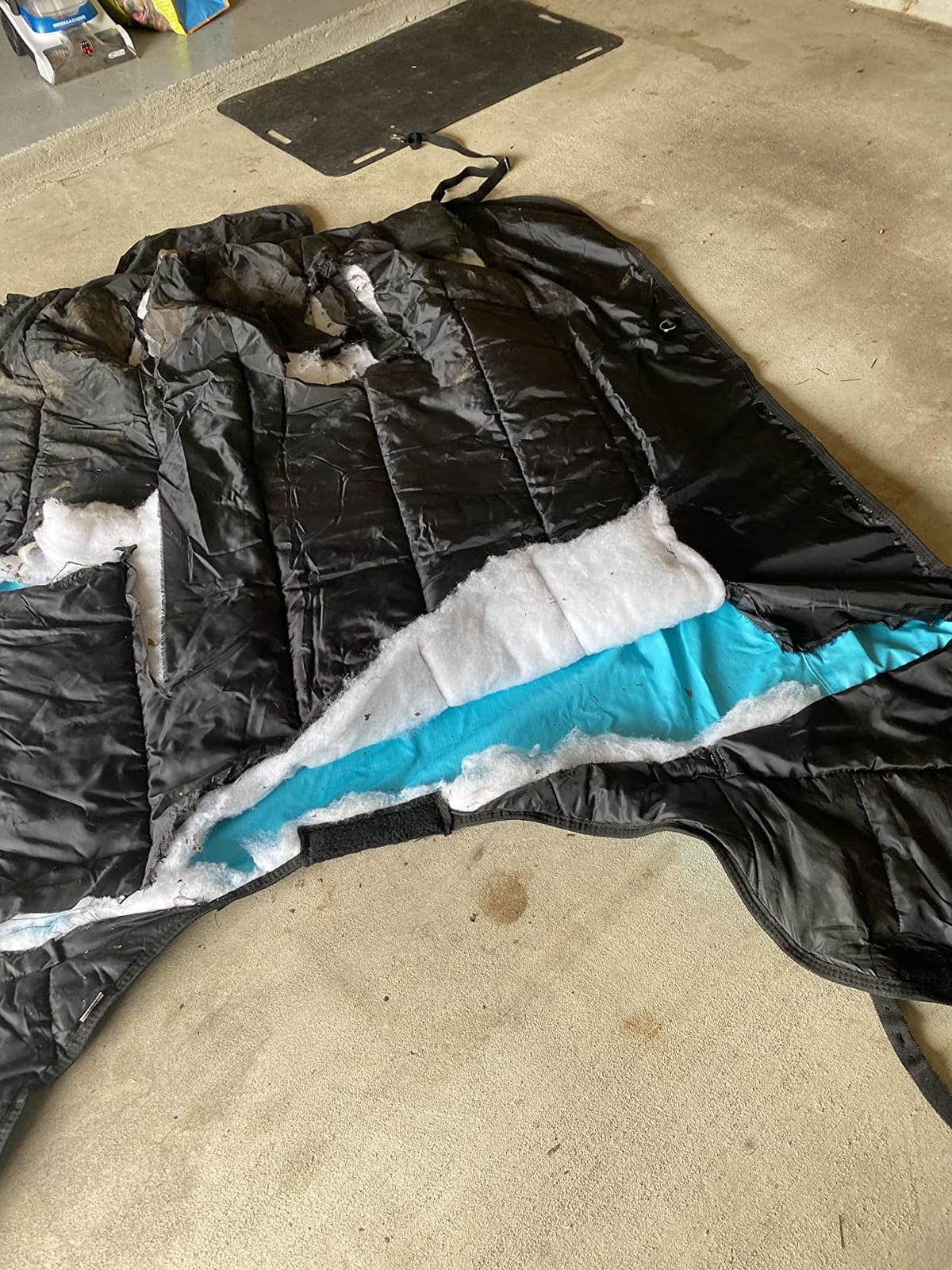 AJ Tack 1200D Waterproof Winter Horse Blanket - 400g Heavyweight Turnout with Fleece Collar, Shoulder Gussets & Tail Flap - Black 78