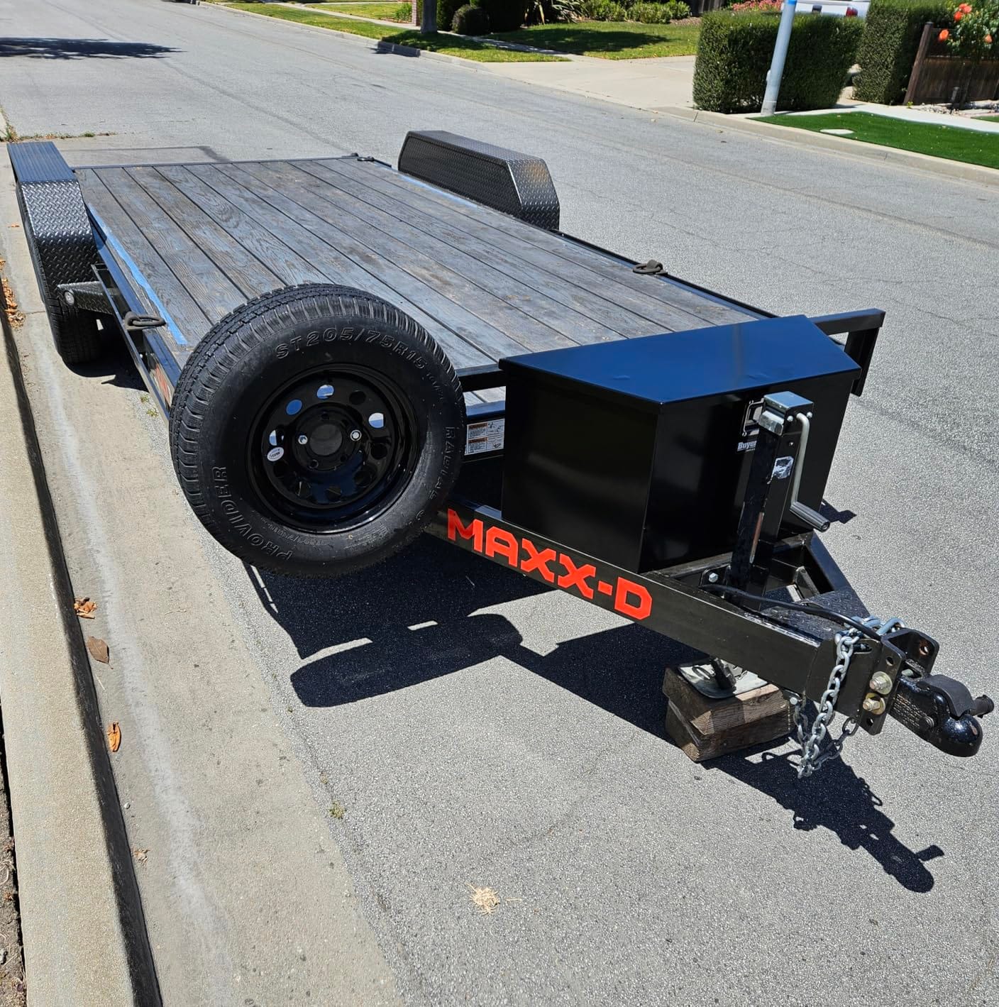 Buyers Products 1701280 Steel Trailer Tongue Box, 16.3 x 14.3 x 35.1 Inch, Black Gloss, Made In The USA, Trailer Tongue Tool Box For Storage And Organization, Trailer Storage Box customer photo 2