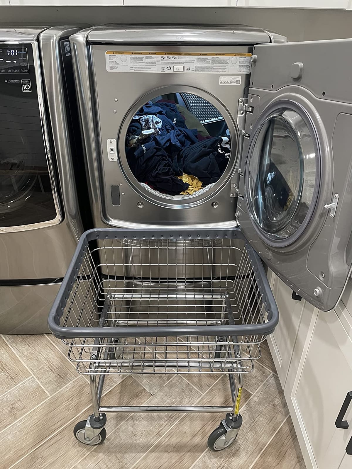 R&B Wire® 100E Heavy Duty Wire Laundry Cart | 2.5 Bushel | Steel Frame with Chrome Finish | Commercial Laundry Basket | Industrial Bumper | 5