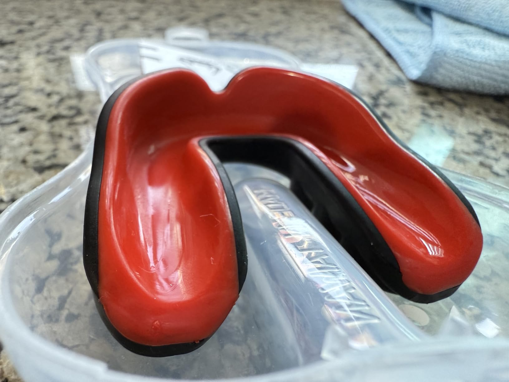 Venum Challenger Mouthguard - Red/Black customer photo 1