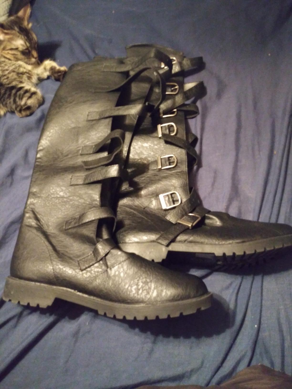 Funtasma Men's Gotham-110 Engineer Boot customer photo 2