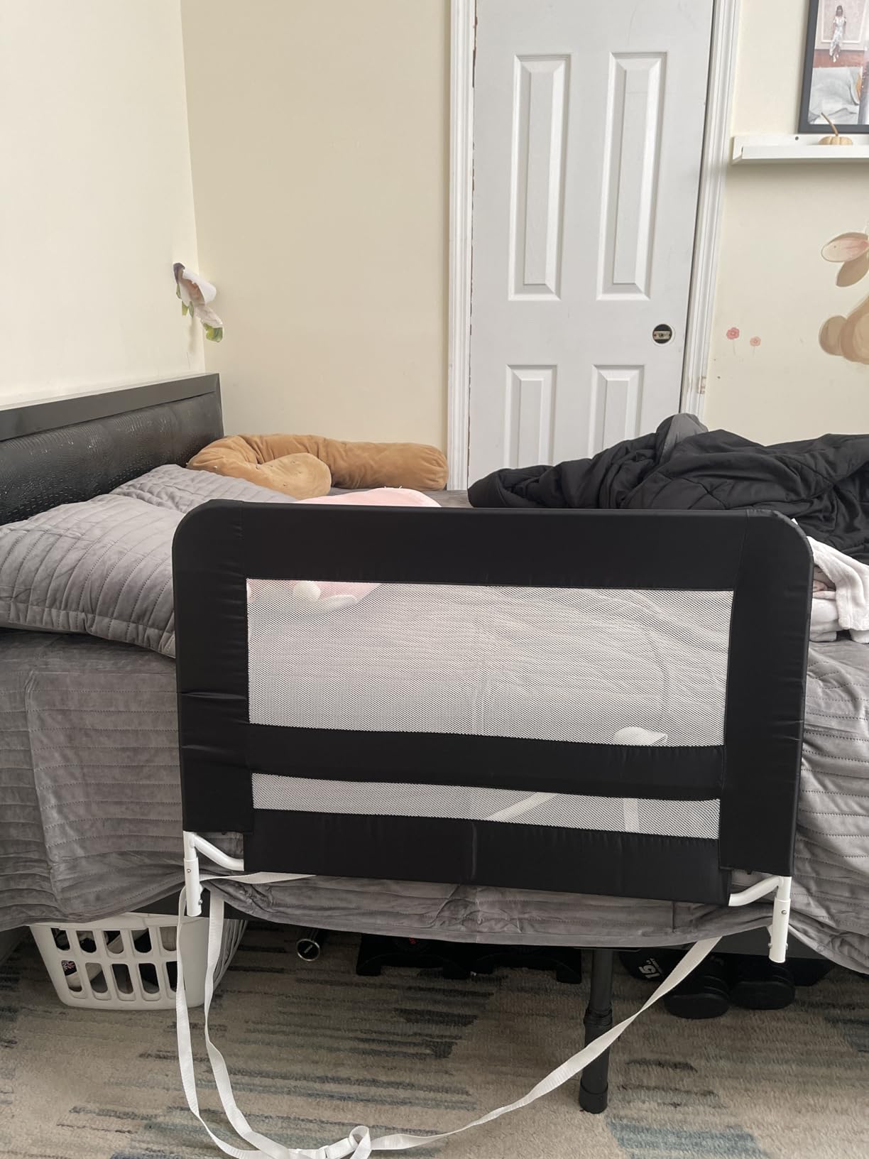 Dream On Me Mesh Security Bed Guard Rail for Toddlers 2–5 Years, White customer photo 1