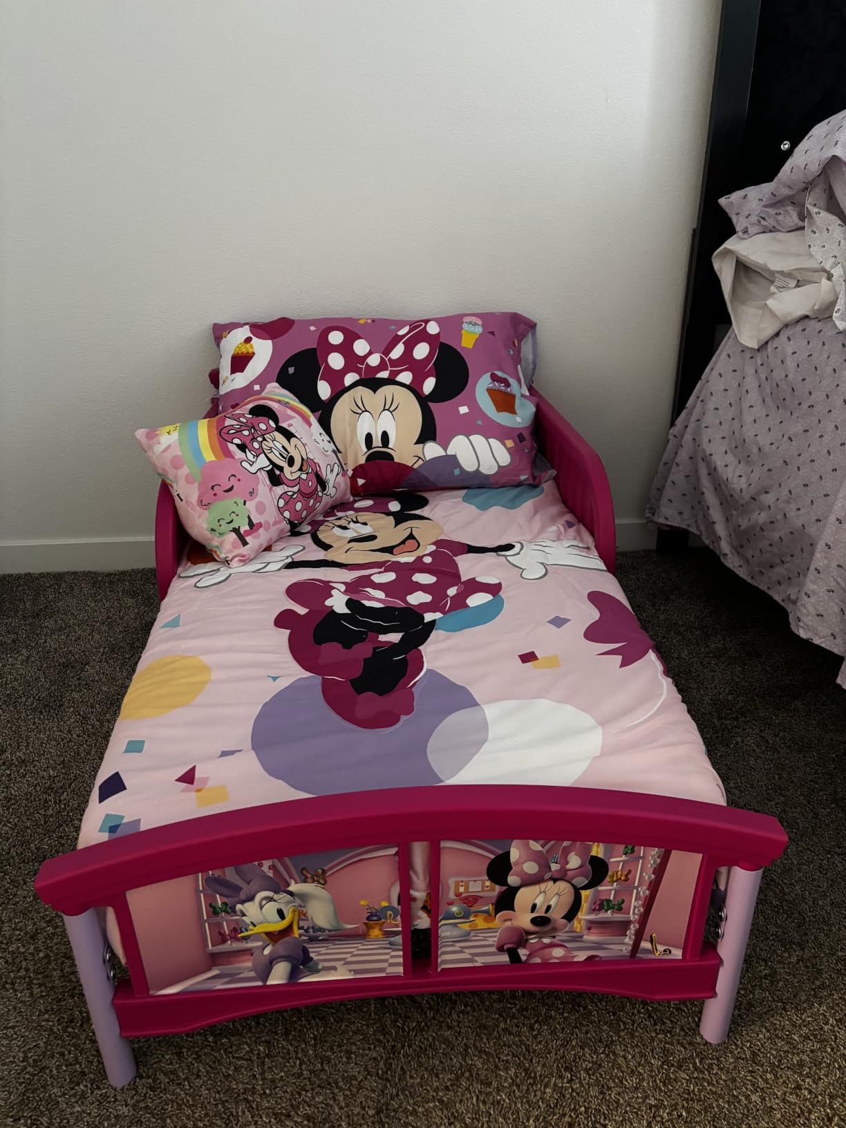 Delta Children Plastic Toddler Bed, Disney Minnie Mouse customer photo 1