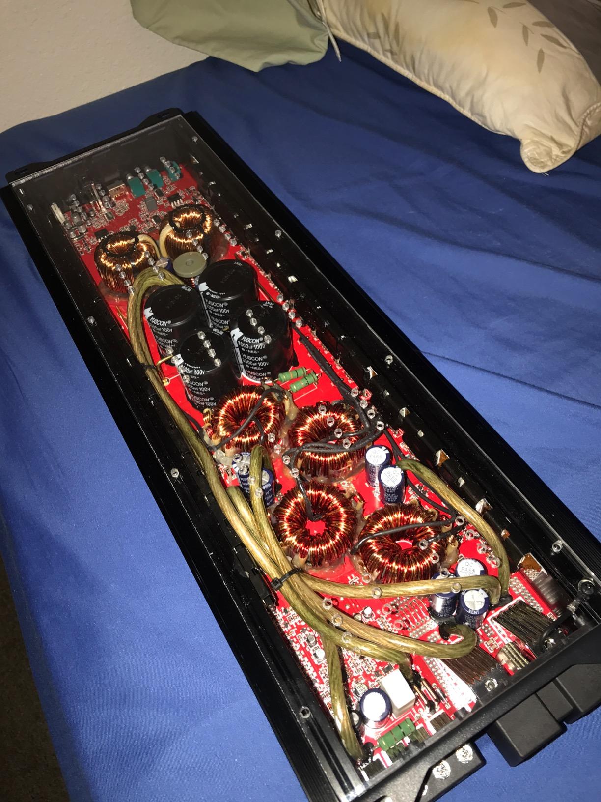 Skar Audio RP-2000.1D Monoblock Class D MOSFET Amplifier with Remote Subwoofer Level Control, 2000W customer photo 2