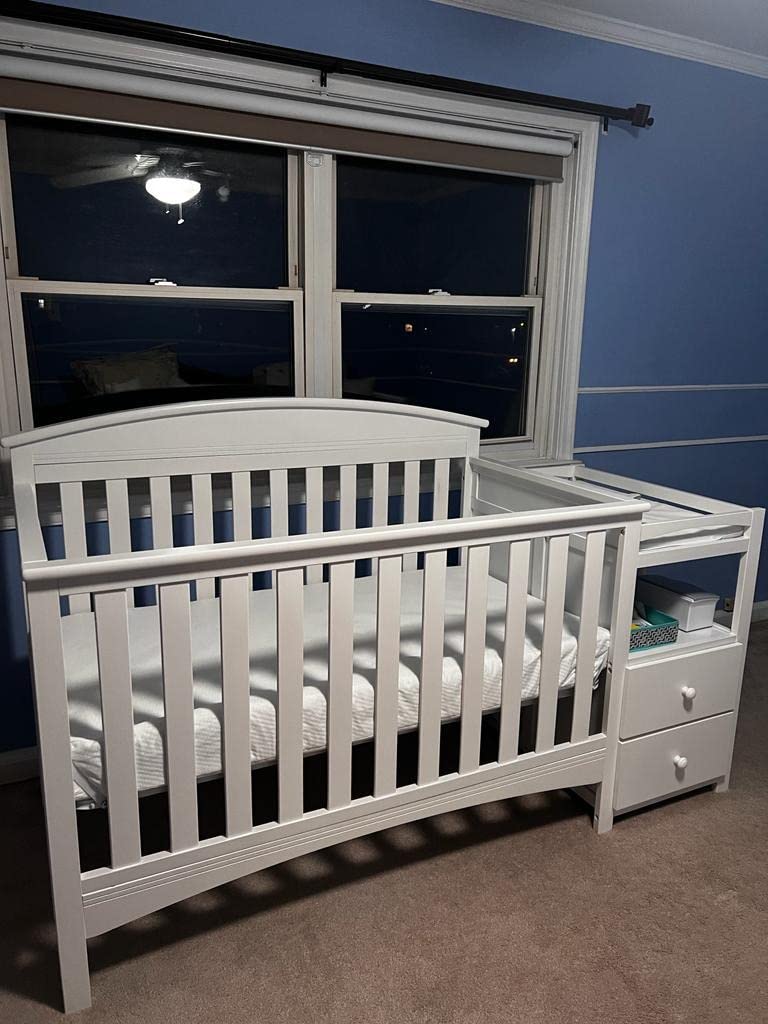 Delta Children Abby Convertible Crib and Changer, Bianca White customer photo 1