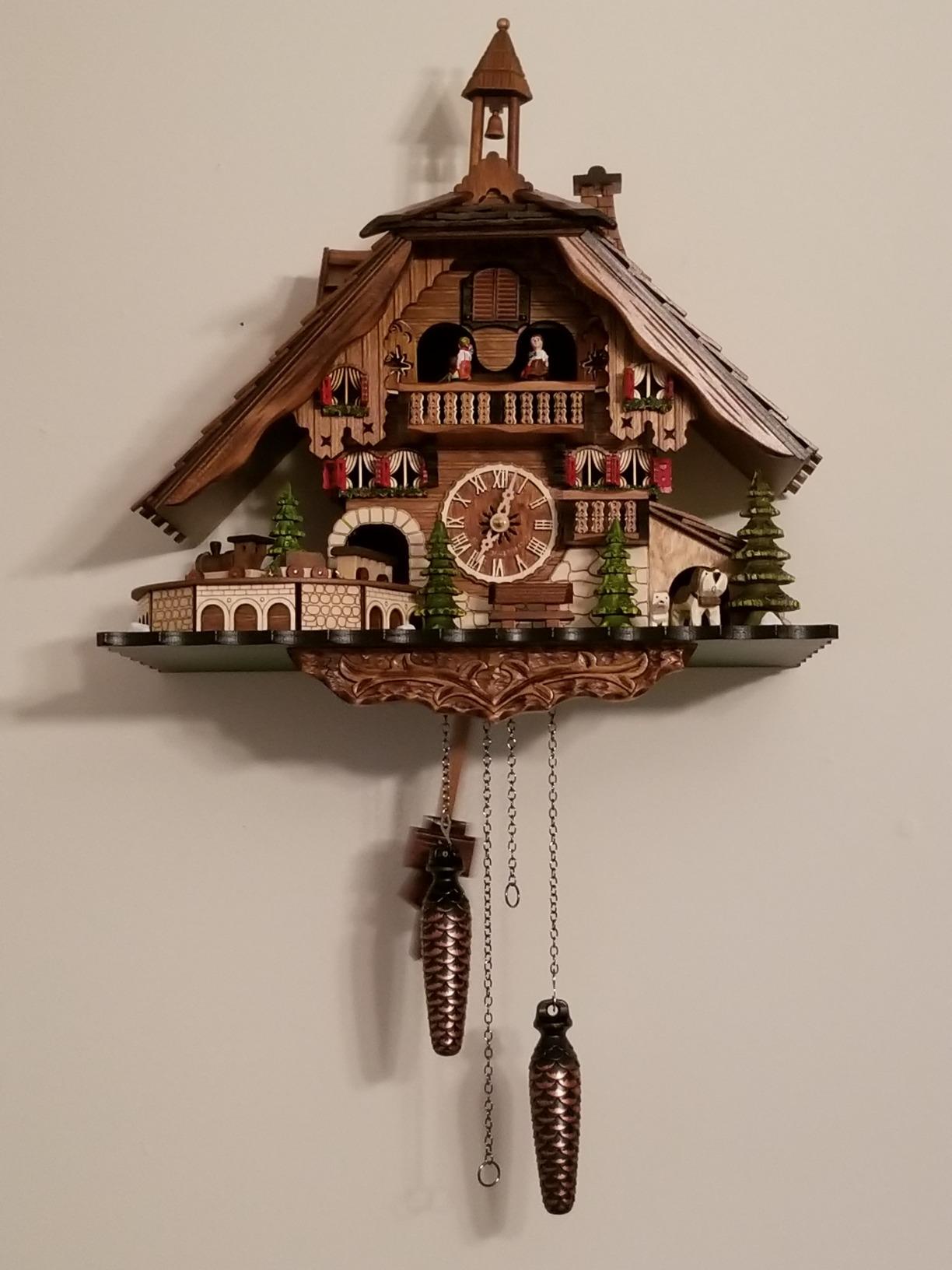 Engstler Quartz Cuckoo Clock Black Forest House with Moving Train, with Music EN 48110 QMT customer photo 1