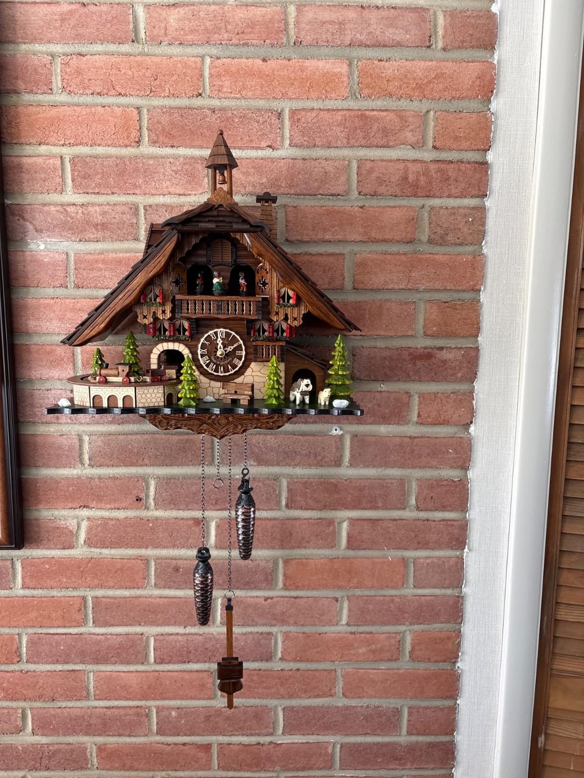 Engstler Quartz Cuckoo Clock Black Forest House with Moving Train, with Music EN 48110 QMT customer photo 2