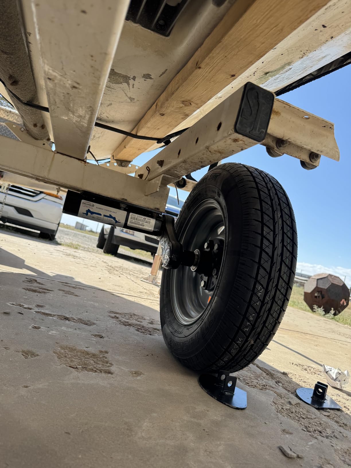 2,000 lb. Torsional Stub Axles with 5-Bolt on 4-1/2 Inch Hubs (TSA-20150) customer photo 1