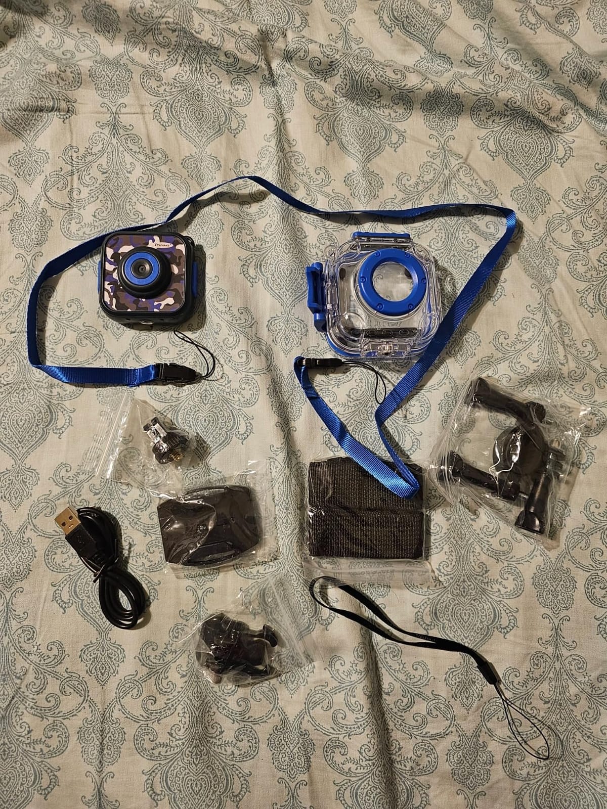 Underwater Camera for Kids 3-12 - Boys Digital Camera Pool Toy + 32GB Card customer photo 2