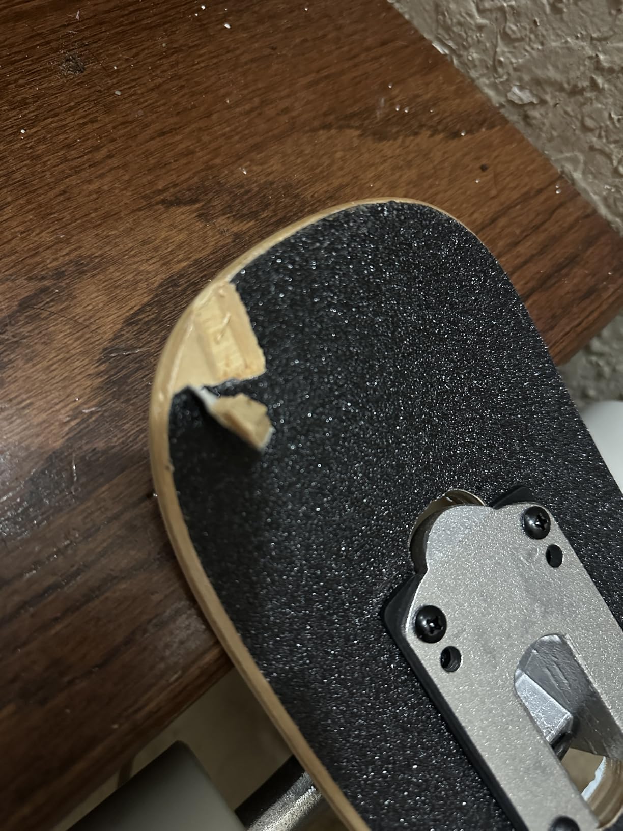 VOLADOR Urban Freeride Pro Longboard| Adaptive Cruiser 42inch| North America Maple| Camber Concave Drop Through Longboard Complete| Setup for Urban Commuting customer photo 1