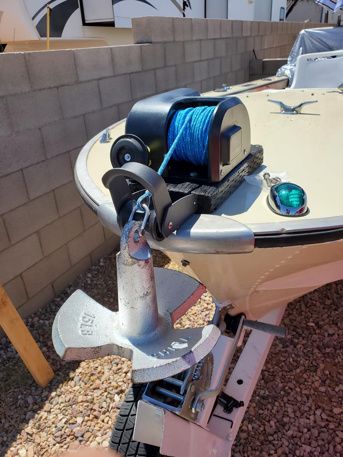 Camco TRAC Outdoors AnchorZone 20 Electric Anchor Winch | Features a High-Efficiency 12-Volt DC All-Steel Gear Motor & Includes 100-Ft of Pre-Wound Braided Rope | Max Anchor Capacity of 20lbs (69000) customer photo 2