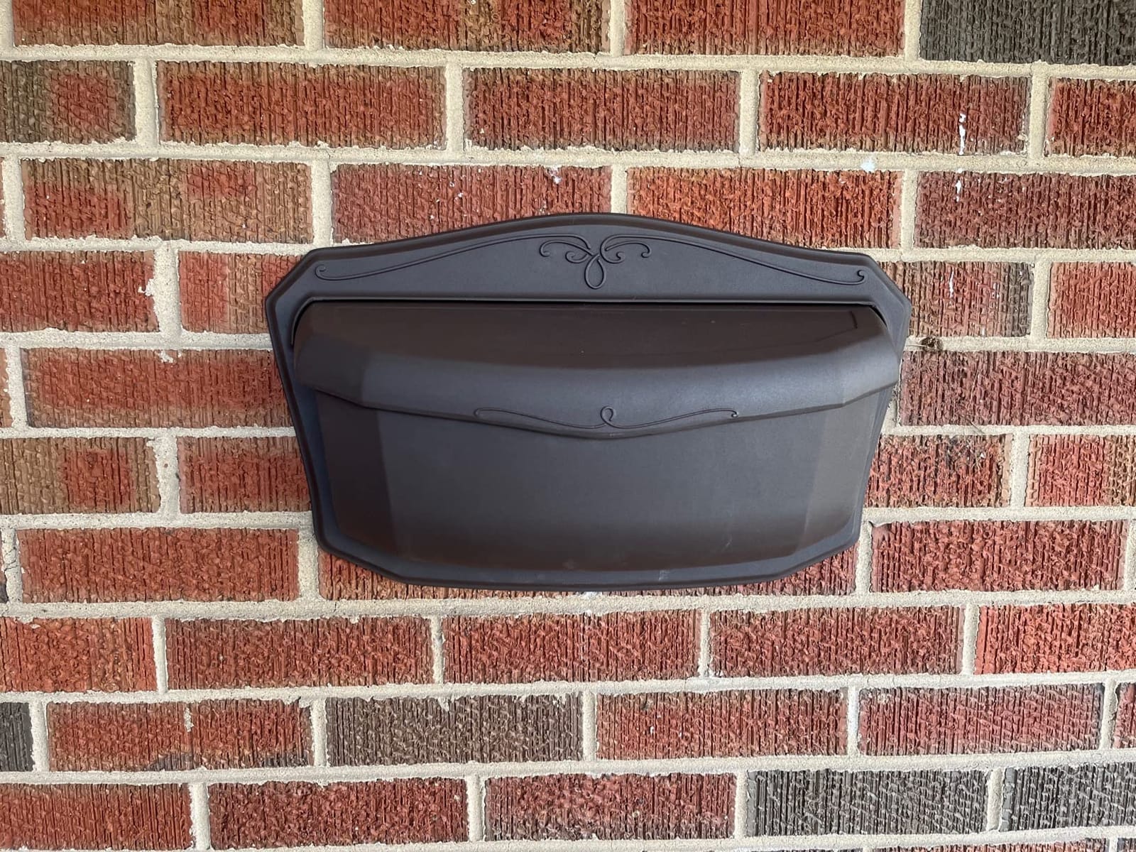 Architectural Mailboxes Villa Wall Mount Mailbox, Rubbed Bronze, Small customer photo 2