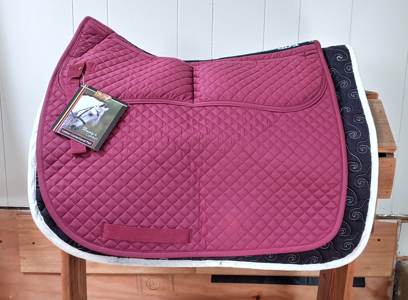 ECP Equine Comfort Products Contoured Correction Dressage Saddle Pad with Adjustable Memory Foam Shims, Quilted Poly-Cotton Design, Pressure Relief for Horses with Swayback or Muscle Loss customer photo 2
