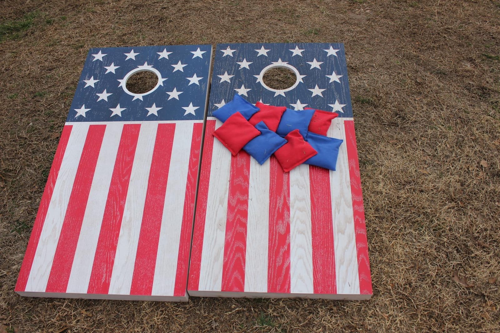 GoSports 4 x 2 ft Flag Series Wood Cornhole Sets – American Flag or State Flags – Includes 2 Regulation Size Boards, 8 Bean Bags, Carrying Case and Rules customer photo 1