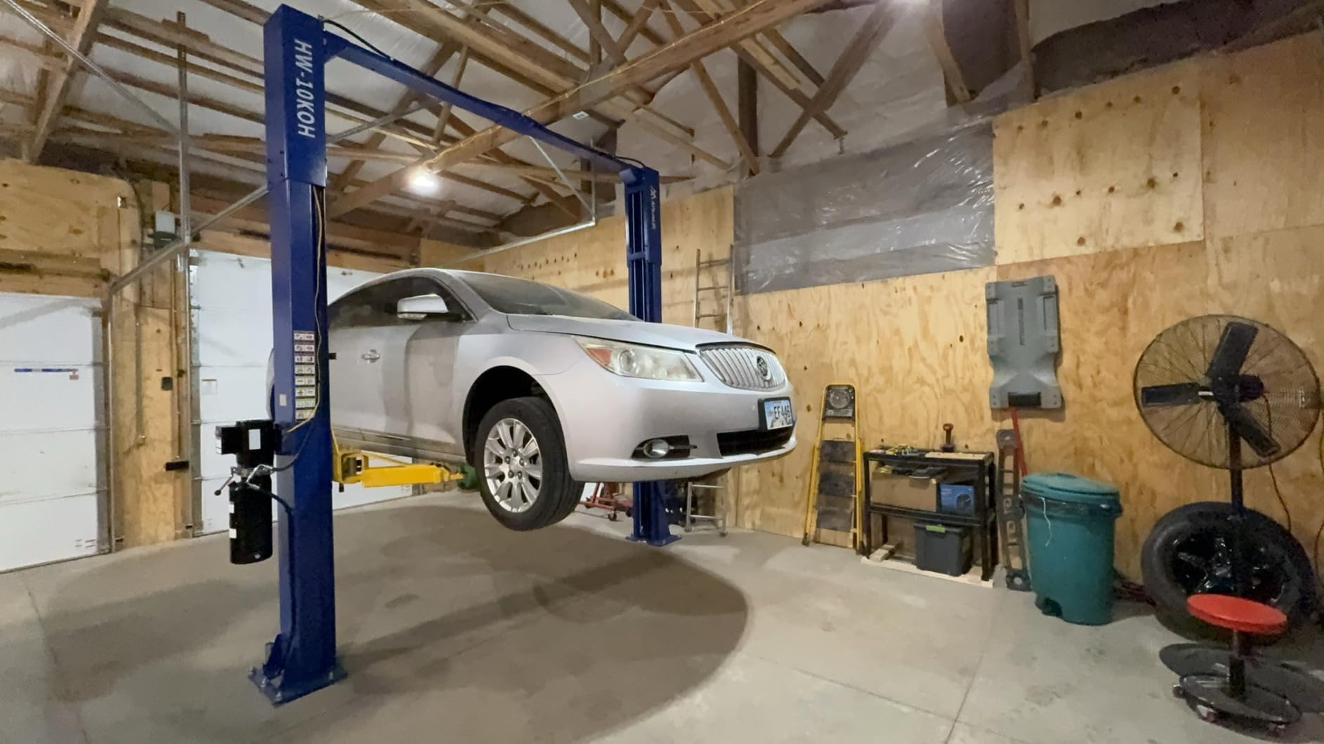 APlusLift HW-10KOH-A 10000LB Two Post Overhead Car Lift 3 Year Warranty customer photo 1