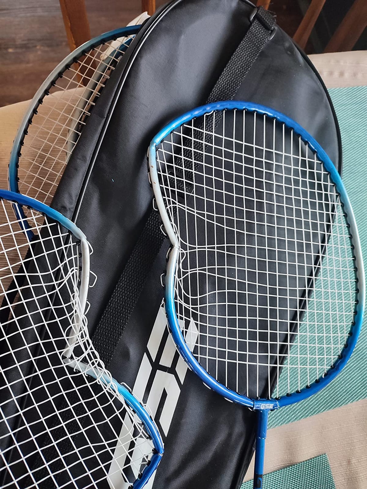 GSE Badminton Complete Set with Net, 4 Rackets 3 Shuttlecocks & Carry Bag customer photo 1