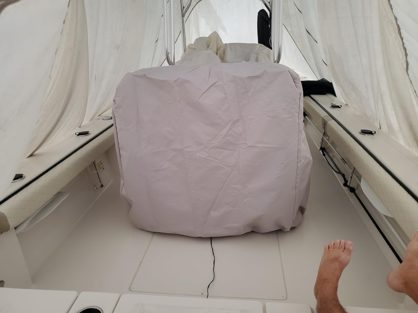 Boat Center Console Cover, 600D Marine Grade Polyester Canvas, Waterproof, Grey (Medium Size up to 40
