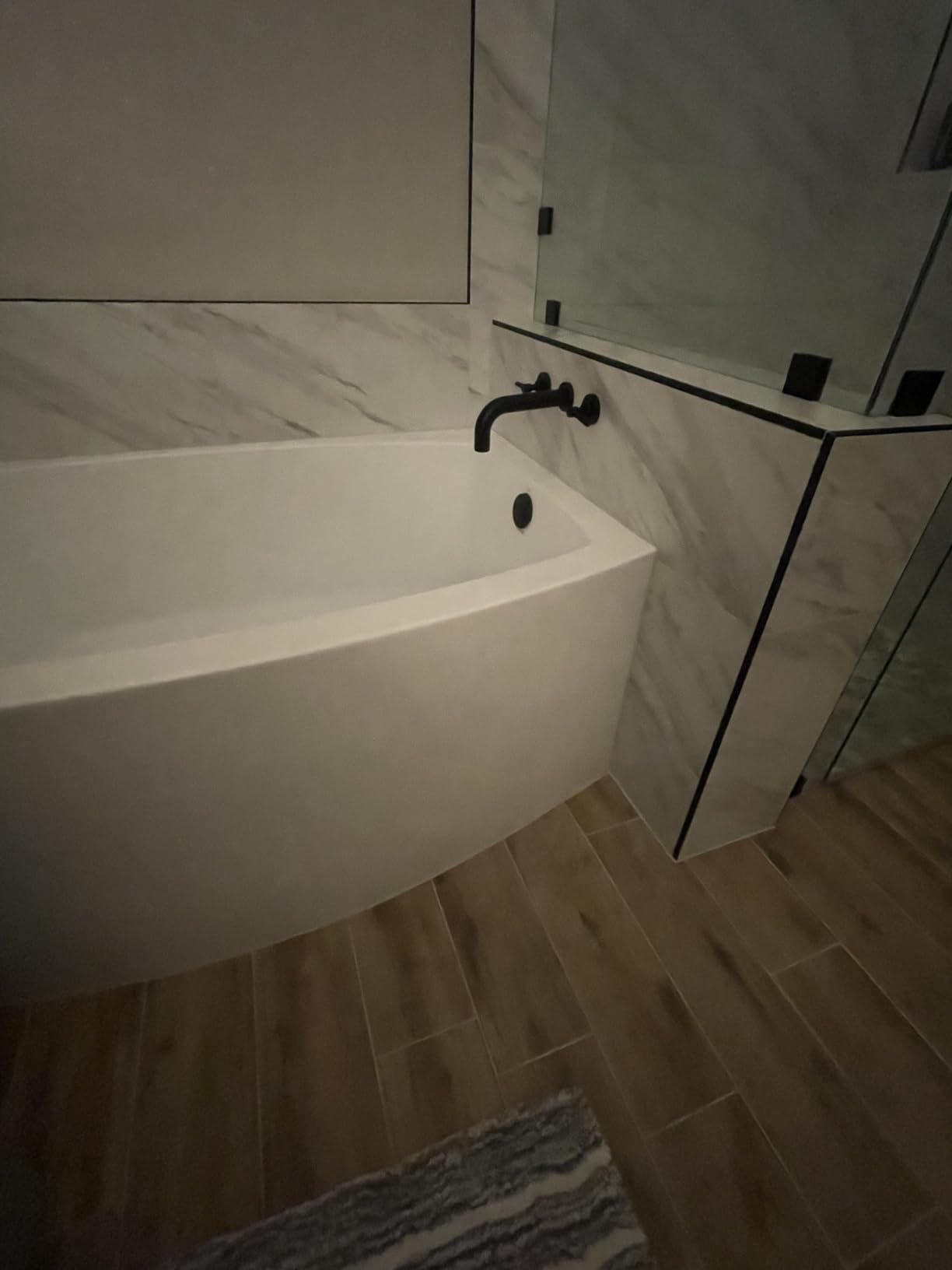 Aqua Eden VTAP603222R 60-Inch Acrylic 3-Wall Alcove Tub with Right Hand Drain Hole, White customer photo 1