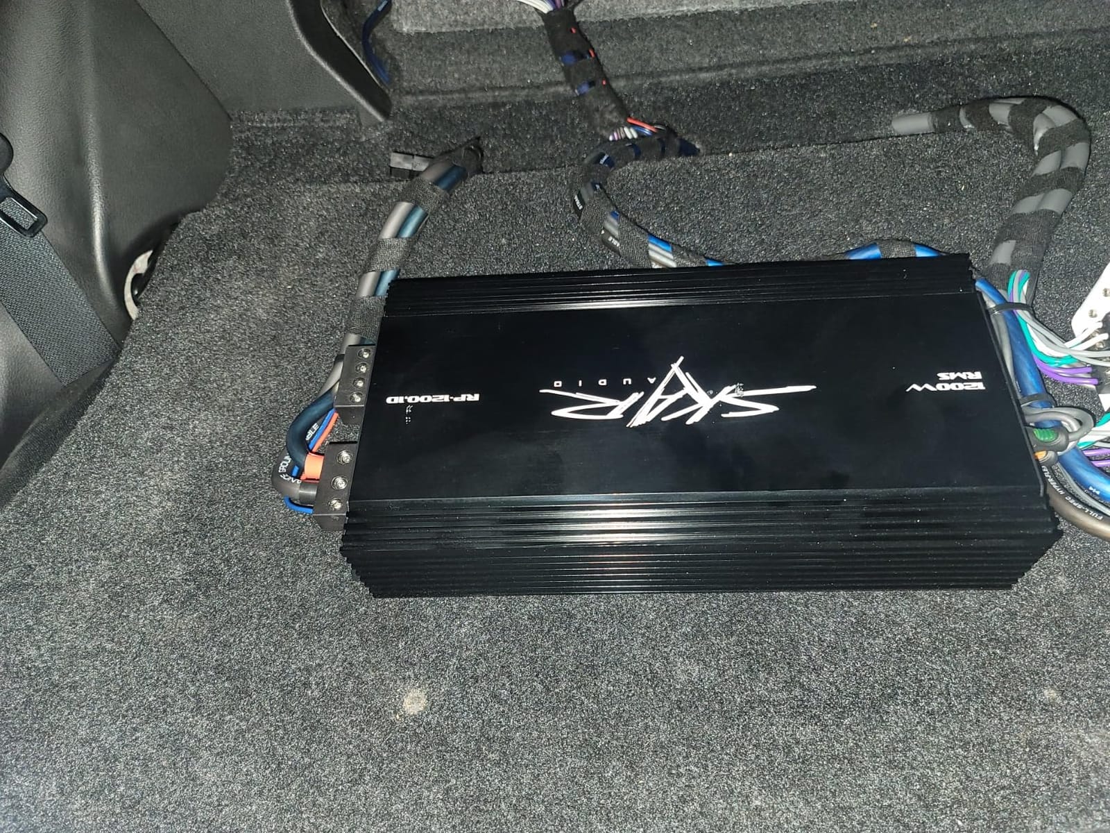 Skar Audio RP-1200.1D Monoblock Class D MOSFET Amplifier with Remote Subwoofer Level Control, 1200W customer photo 1