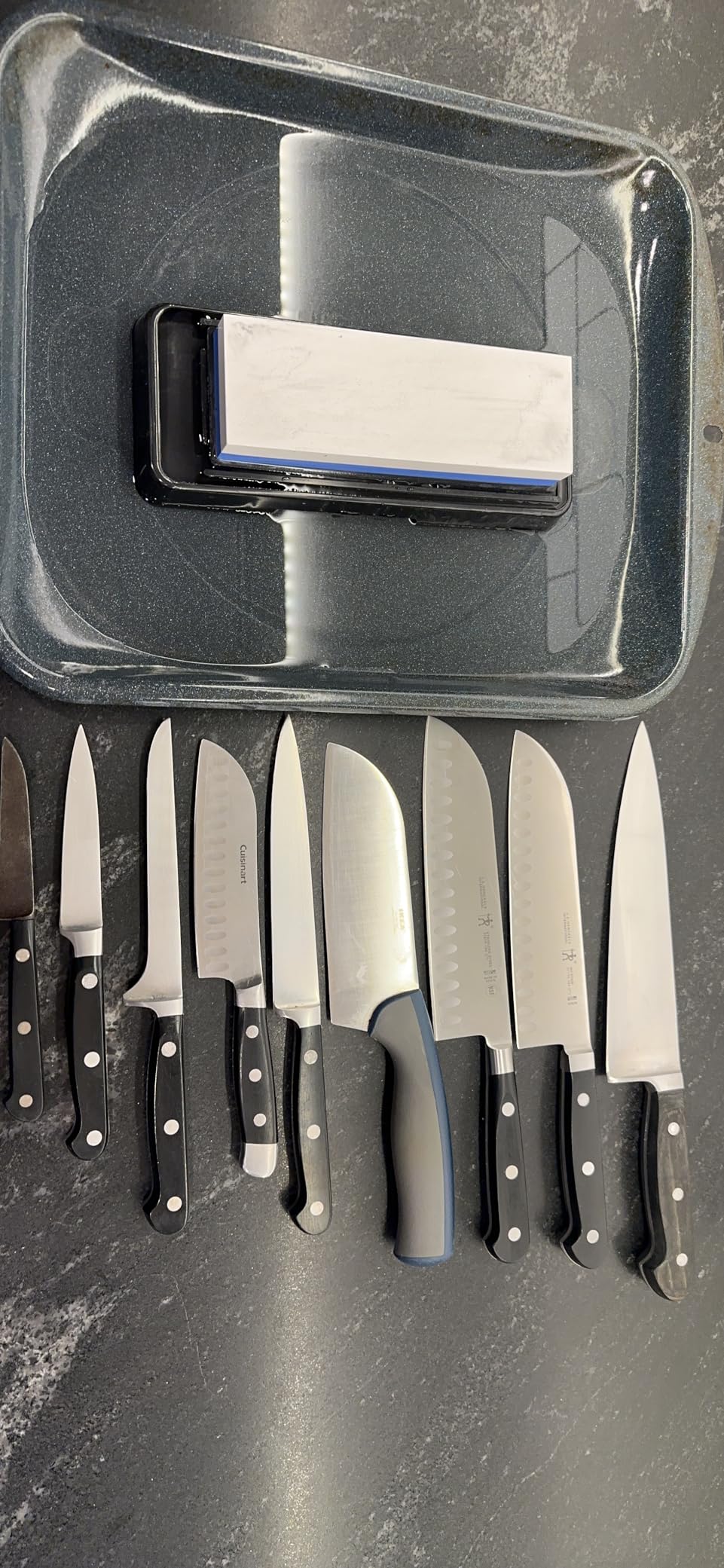 Knife Sharpening Stone Set,Whetstone Dual Sided 1000/6000 Grit Waterstone with Angle Guide Non Slip Rubber Base Holder, Knife Sharpeners Tool Kit for Kitchen Hunting (Blue + black) customer photo 1