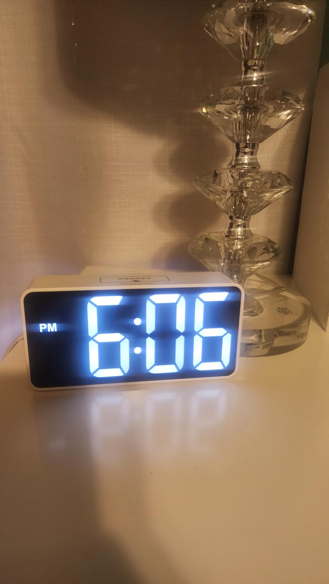 DreamSky Small Digital Alarm Clock for Bedroom, Large Big Numbers Display customer photo 2