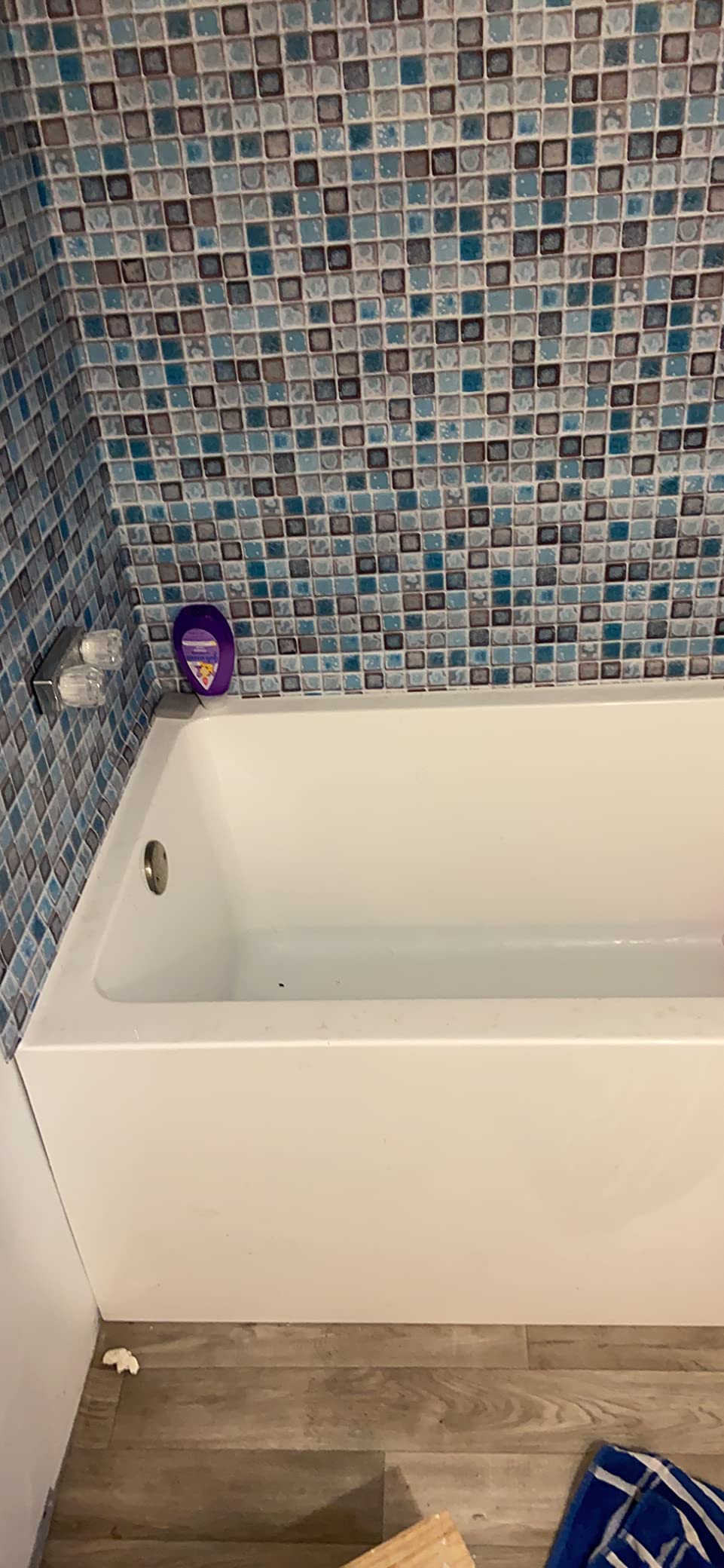 Kingston Brass Aqua Eden VTAP543022L 54-Inch Acrylic Alcove Tub with Left Hand Drain, White customer photo 2