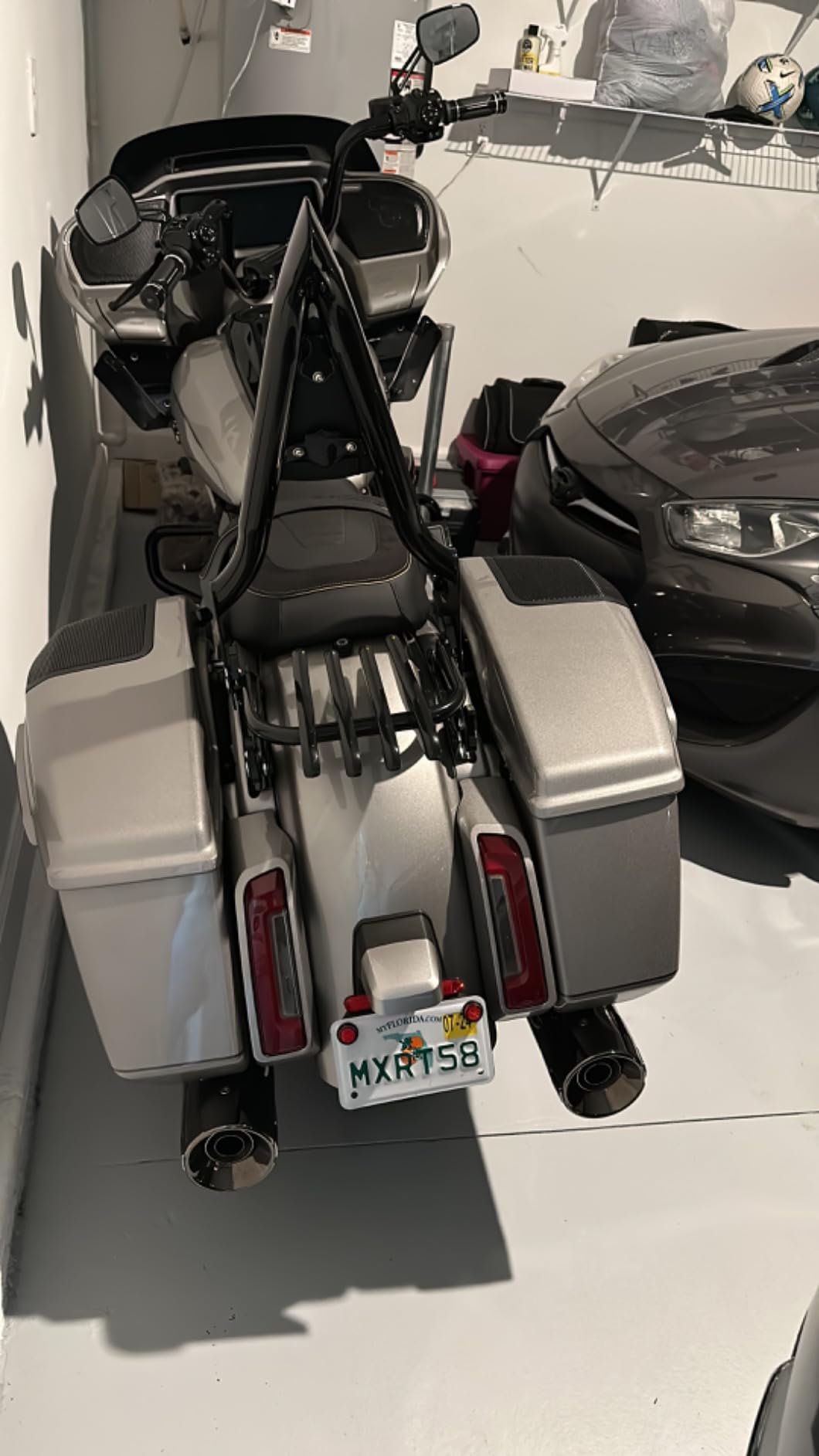 Dasen Stealth Luggage Rack Detachable Compatible with Harley Touring Road King Electra Glide Road Glide Street Glide 2009-2025 Chrome customer photo 2