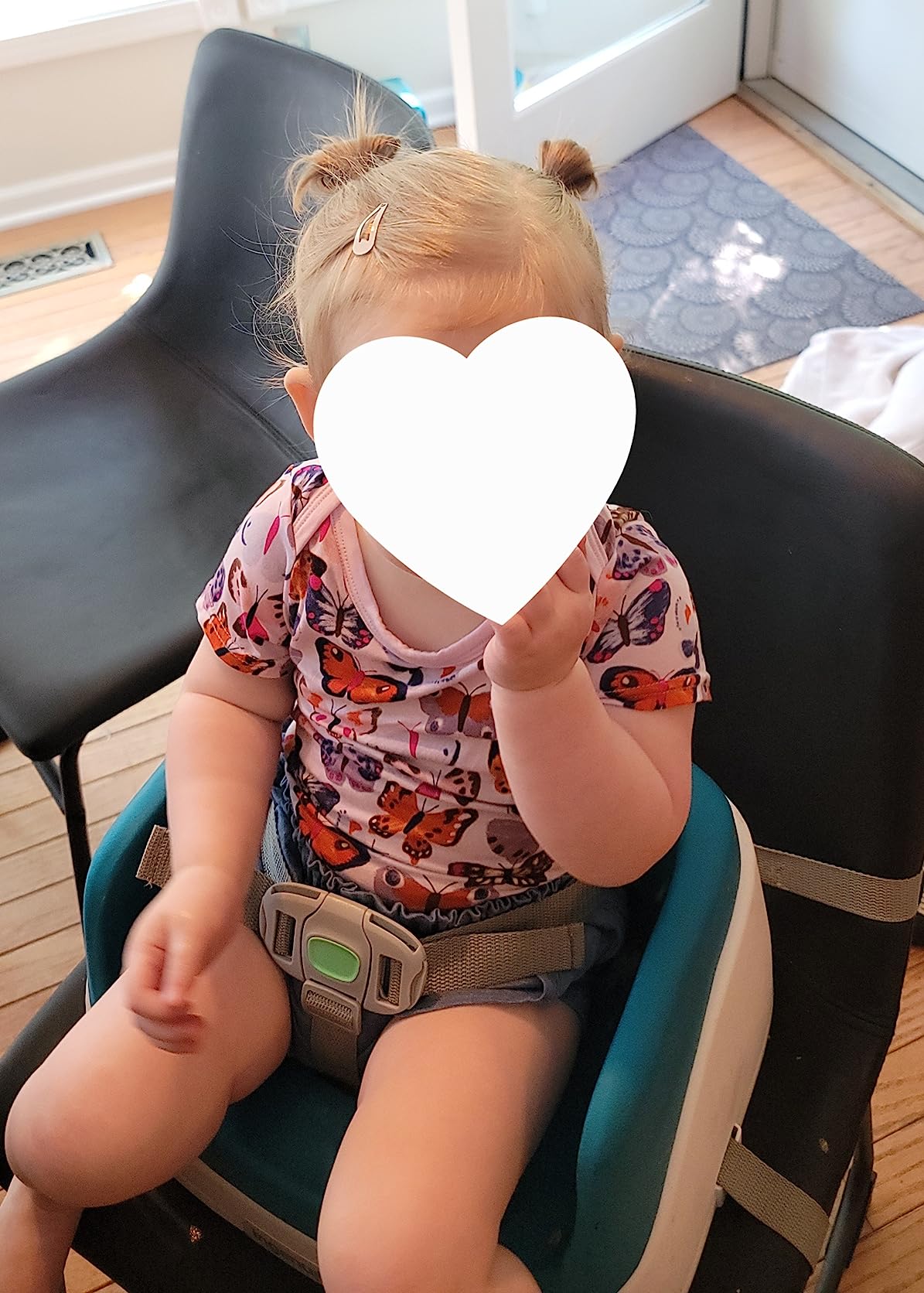 Ingenuity SmartClean Toddler Booster Seat for Kitchen Chair – Lightweight for on-the-go, Easy-Clean, 3-Point Harness Strap – Booster Seat for Dining Table, Slate customer photo 1