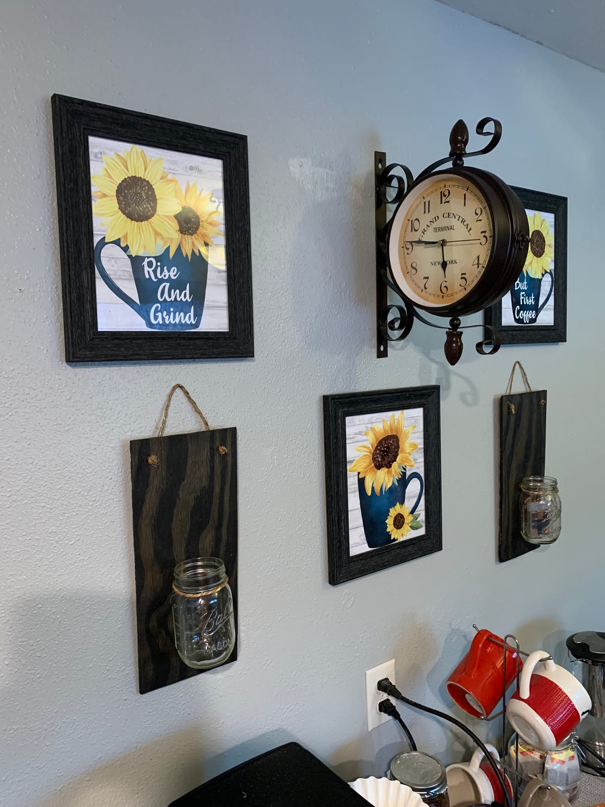 Dyna-Living Double-Sided Wall Clock 8