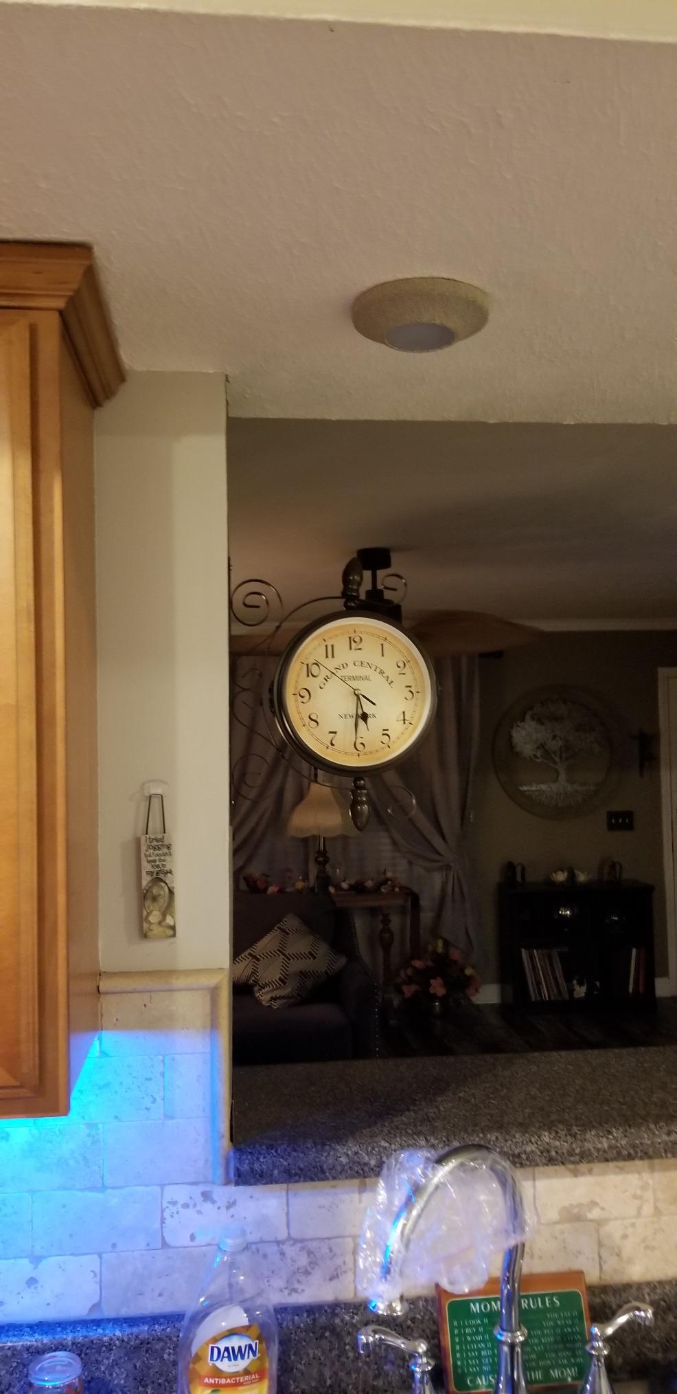 Dyna-Living Double-Sided Wall Clock 8