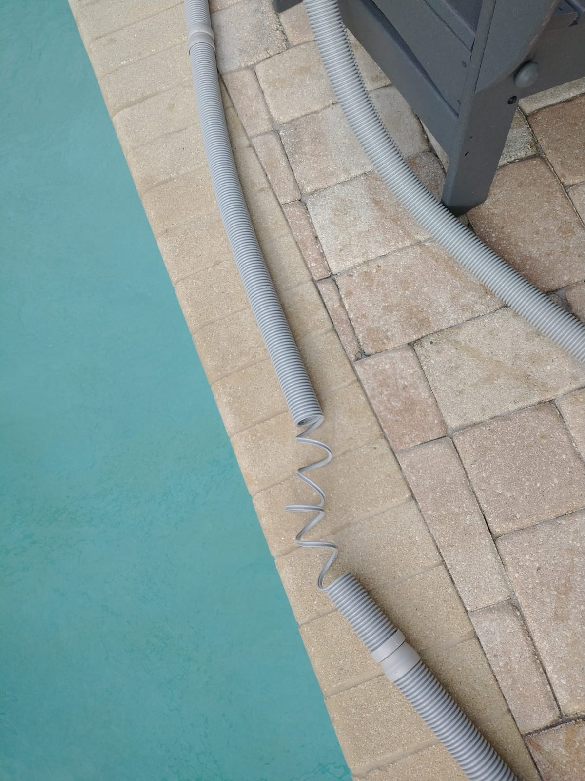 Hayward PoolVac XL Suction Pool Cleaner for Inground Pools up to 20 x 40 ft customer photo 1