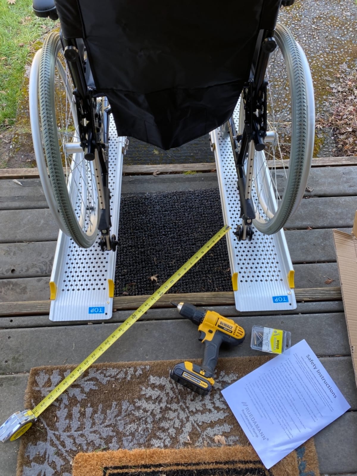 Ruedamann 6FT Telescopic Wheelchair Ramp with Handle, 8.3
