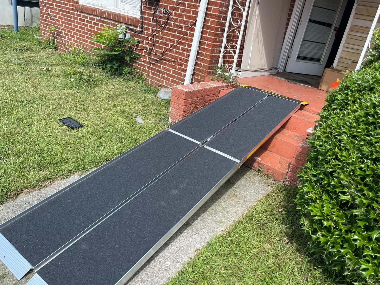 Ruedamann Threshold Ramp for Doorways, 32 x 12 in Aluminum Wheelchair Ramp customer photo 2