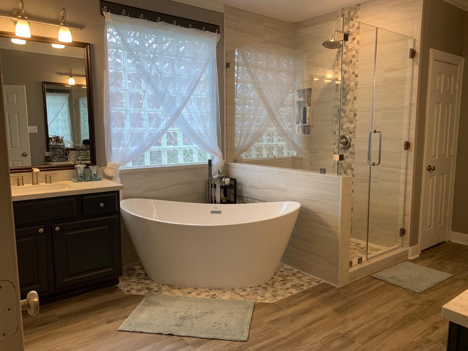 Empava Bathtub, 71