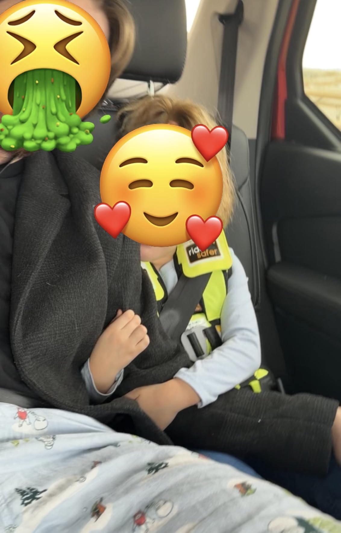 RideSafer Gen 5 - Extra Large Black, Lightweight, Compact, Portable Car Seat - Perfect for Travel and Everyday Child Safety customer photo 2