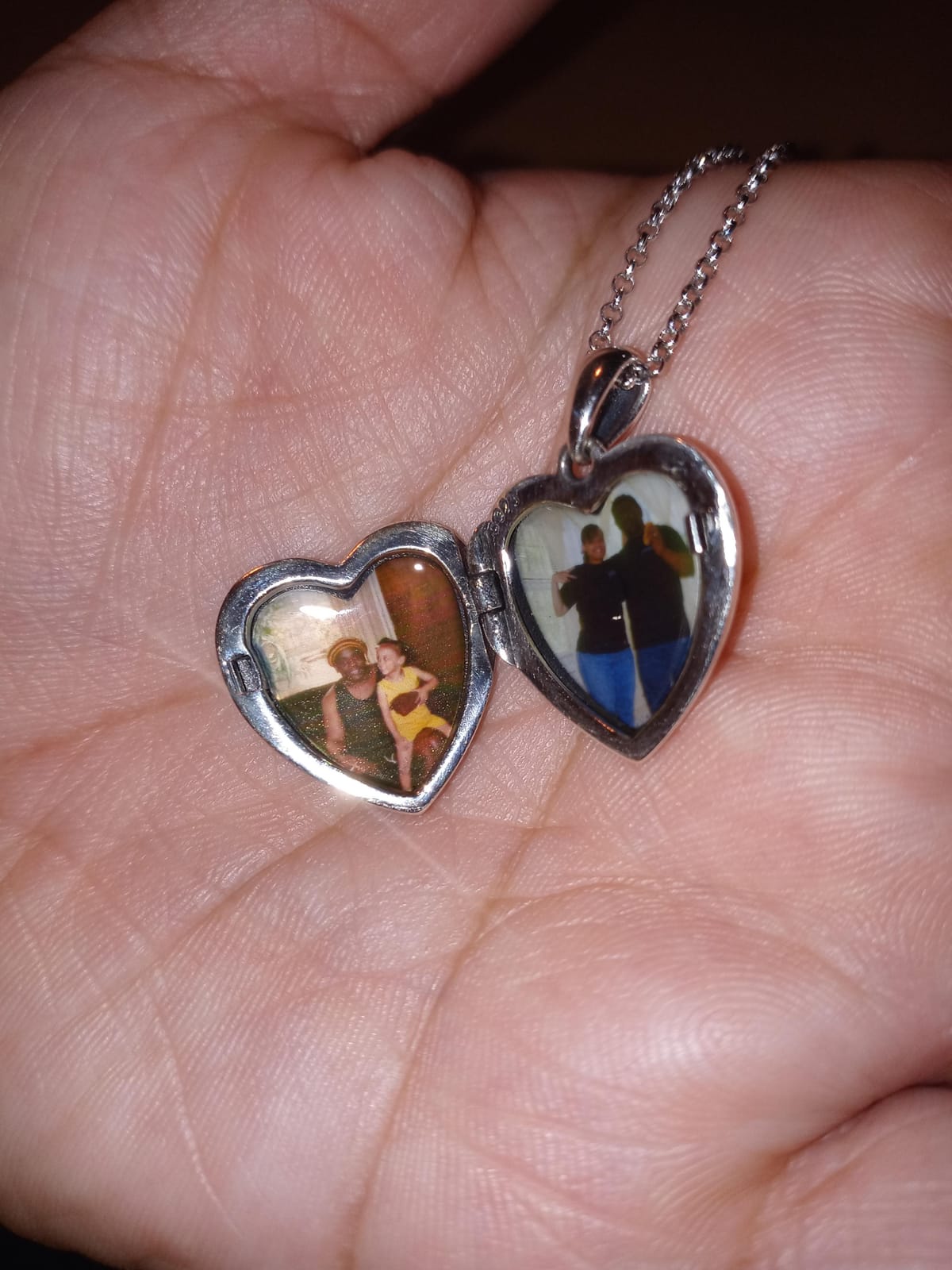 SOULMEET Personalized Silver Locket Necklace That Holds Pictures Photo Keep Someone Near to You, Memorial Custom Lockets Necklaces Letters Engraving for His Her customer photo 1